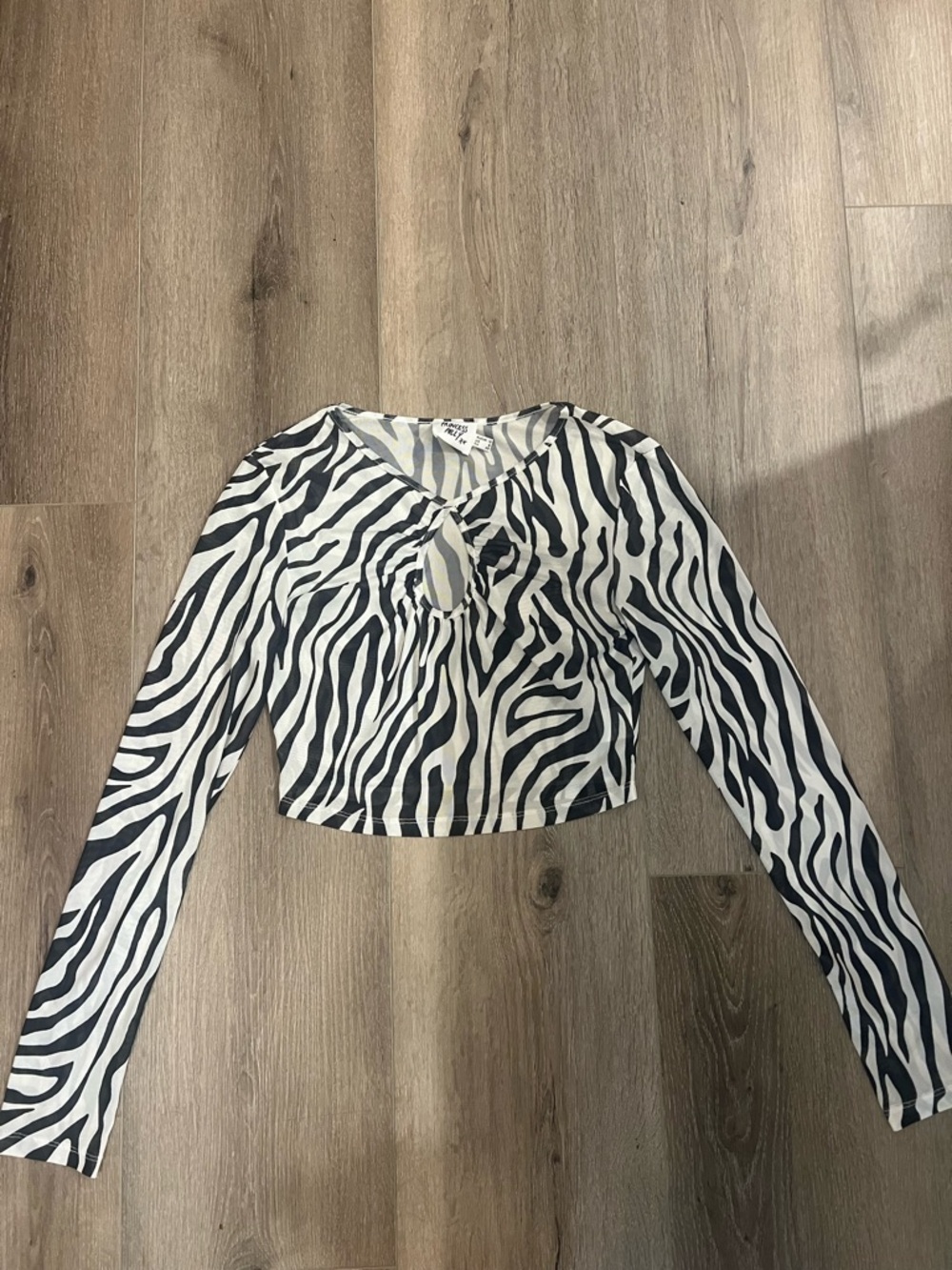 Princess Polly Zebra Keyhole Long Sleeve Crop Top